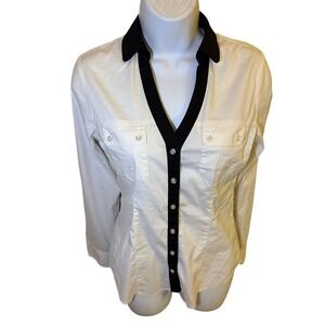 Express The Essential Shirt White Button-Up Blouse with Black Trim Collar‎